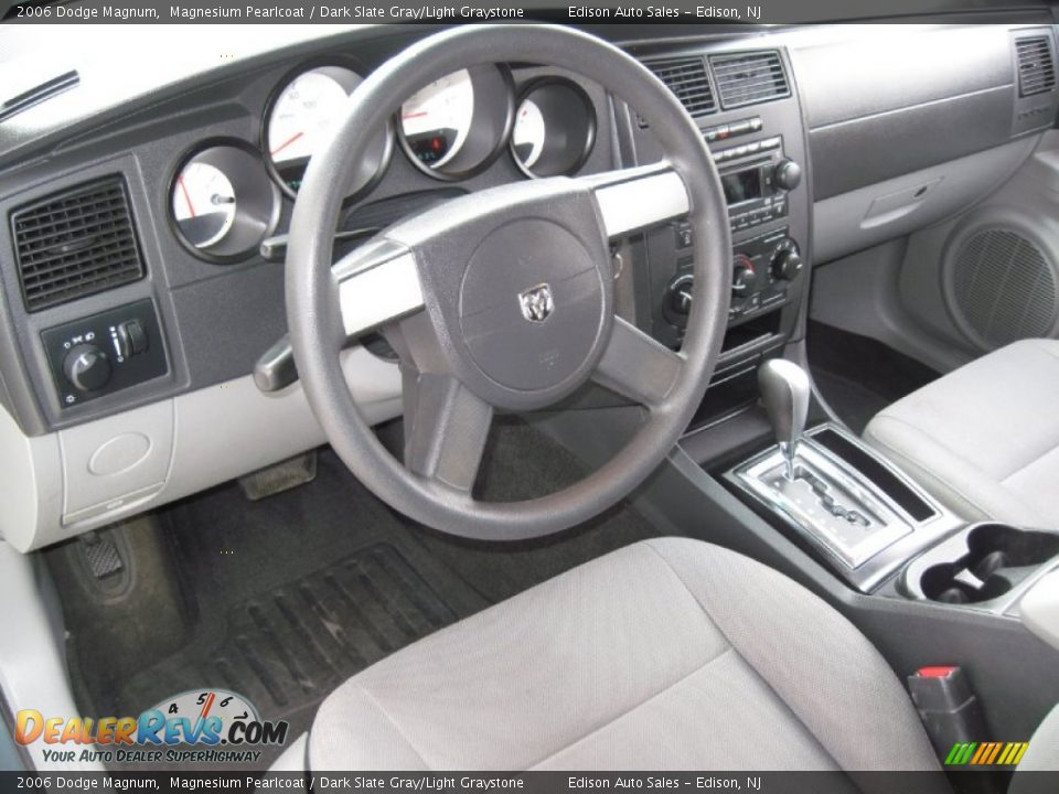 2006 Dodge Magnum Magnesium Pearlcoat / Dark Slate Gray/Light Graystone Photo #15