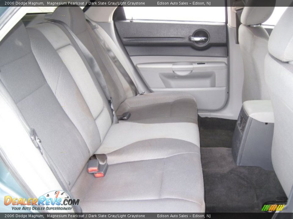 2006 Dodge Magnum Magnesium Pearlcoat / Dark Slate Gray/Light Graystone Photo #18