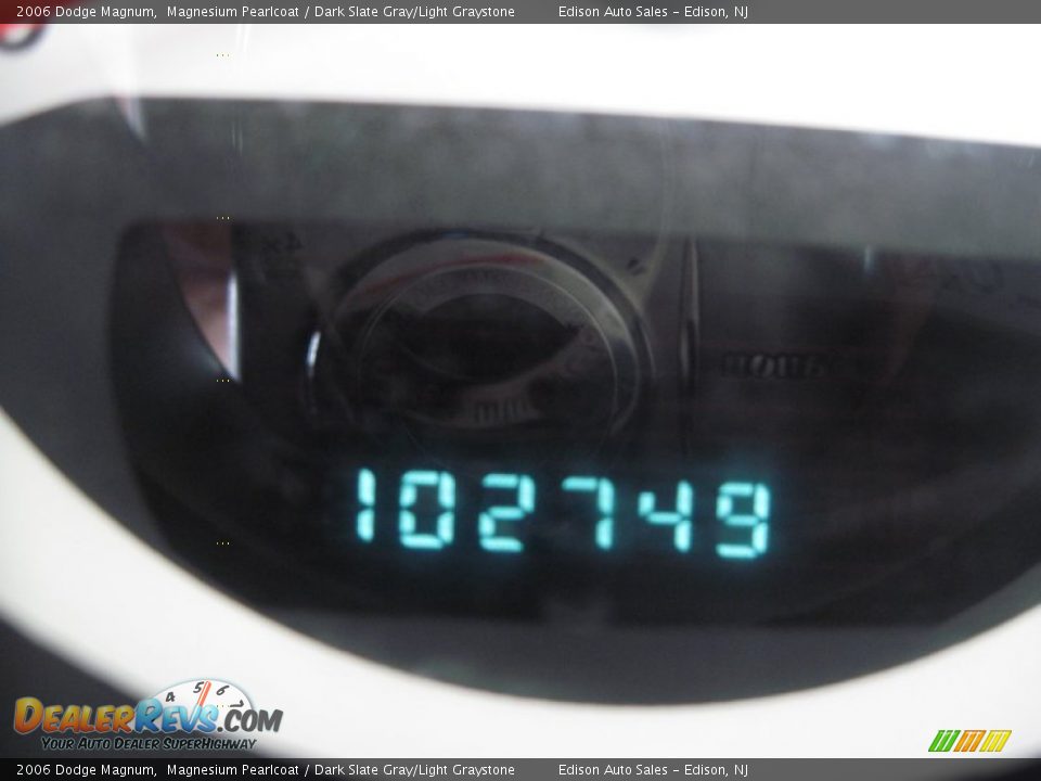 2006 Dodge Magnum Magnesium Pearlcoat / Dark Slate Gray/Light Graystone Photo #22