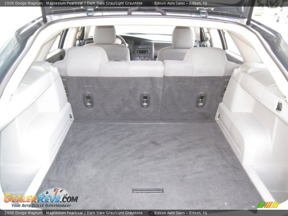 2006 Dodge Magnum Magnesium Pearlcoat / Dark Slate Gray/Light Graystone Photo #24