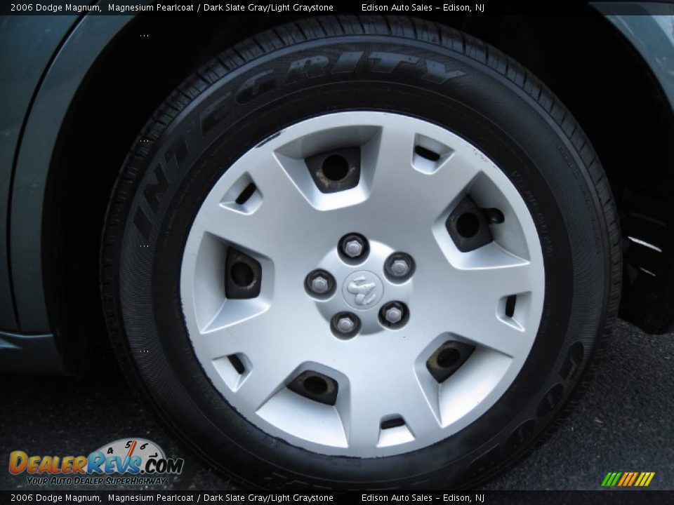 2006 Dodge Magnum Magnesium Pearlcoat / Dark Slate Gray/Light Graystone Photo #28