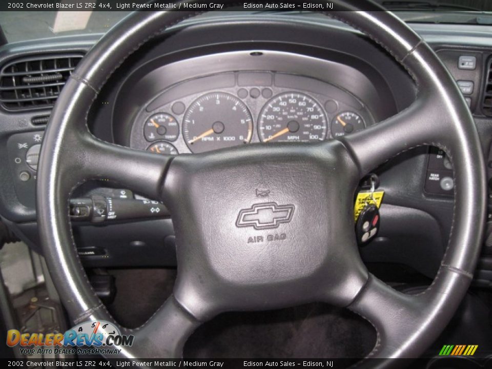 2002 Chevrolet Blazer LS ZR2 4x4 Steering Wheel Photo #23