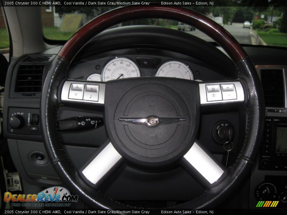 2005 Chrysler 300 C HEMI AWD Steering Wheel Photo #23