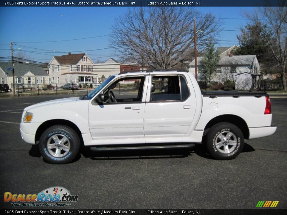 Oxford White 2005 Ford Explorer Sport Trac XLT 4x4 Photo #3