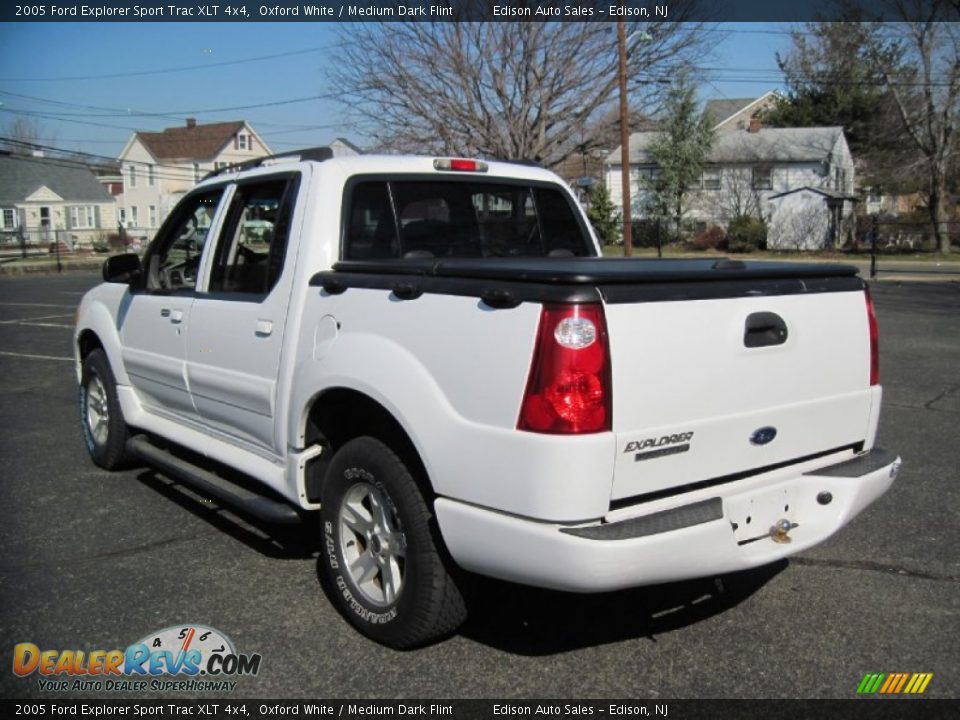 2005 Ford Explorer Sport Trac XLT 4x4 Oxford White / Medium Dark Flint Photo #5