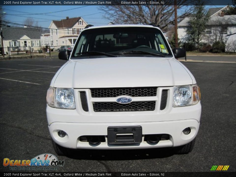 2005 Ford Explorer Sport Trac XLT 4x4 Oxford White / Medium Dark Flint Photo #12