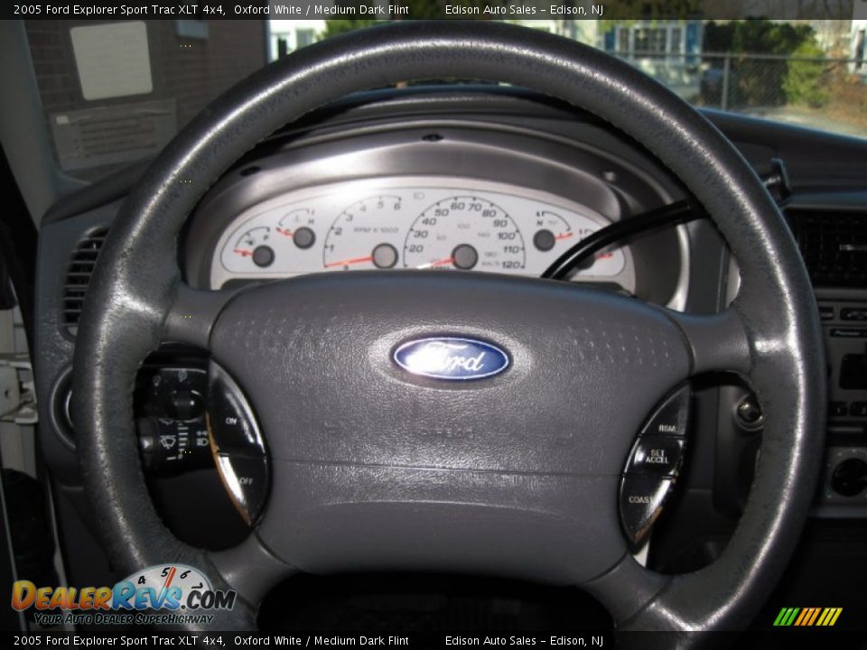2005 Ford Explorer Sport Trac XLT 4x4 Oxford White / Medium Dark Flint Photo #22