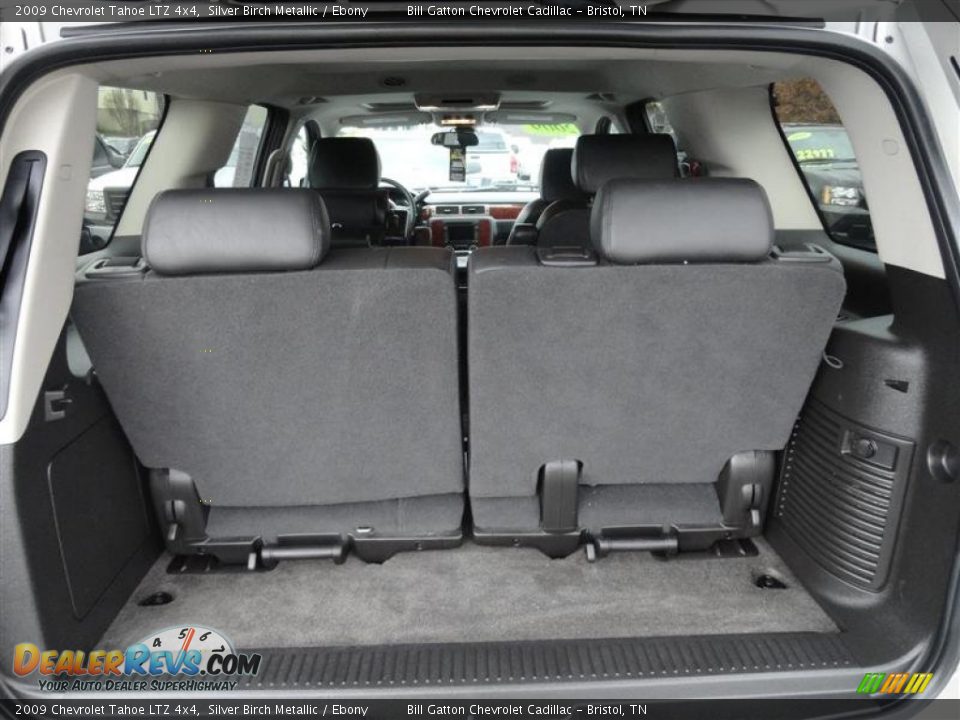 2009 Chevrolet Tahoe LTZ 4x4 Silver Birch Metallic / Ebony Photo #4