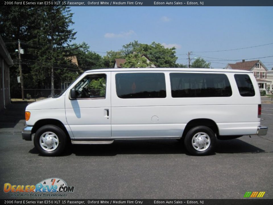 2006 Ford E Series Van E350 XLT 15 Passenger Oxford White / Medium Flint Grey Photo #1