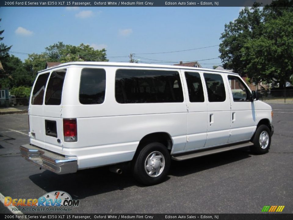 2006 Ford E Series Van E350 XLT 15 Passenger Oxford White / Medium Flint Grey Photo #8