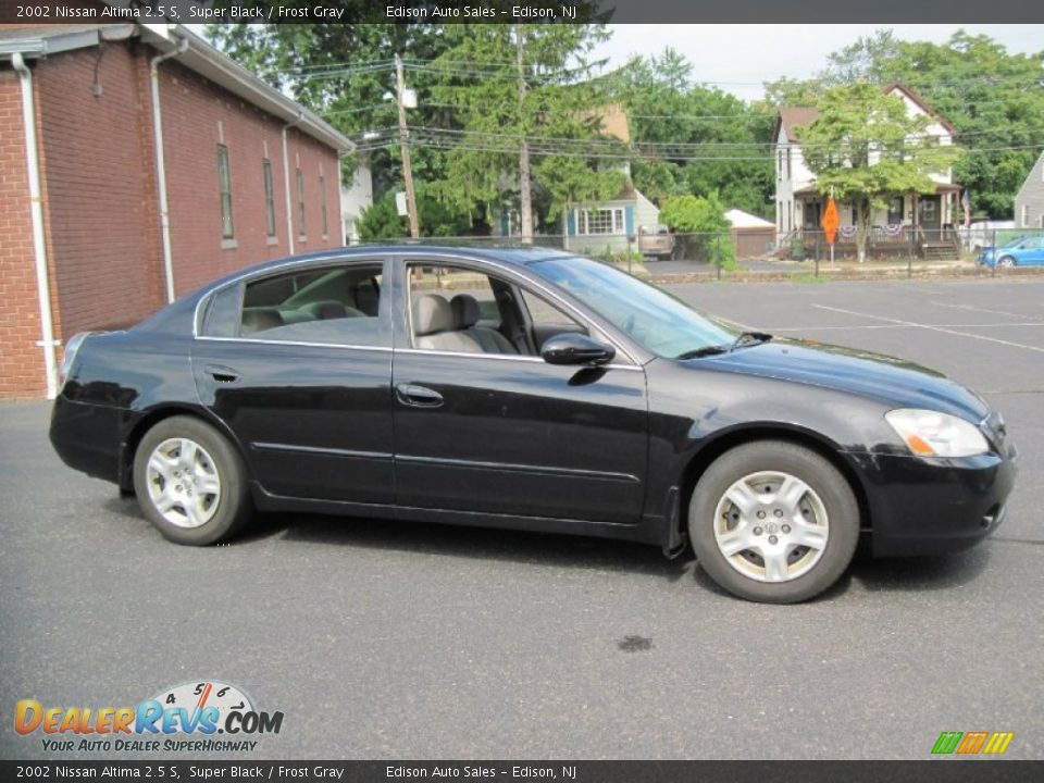 2002 Nissan Altima 2.5 S Super Black / Frost Gray Photo #10