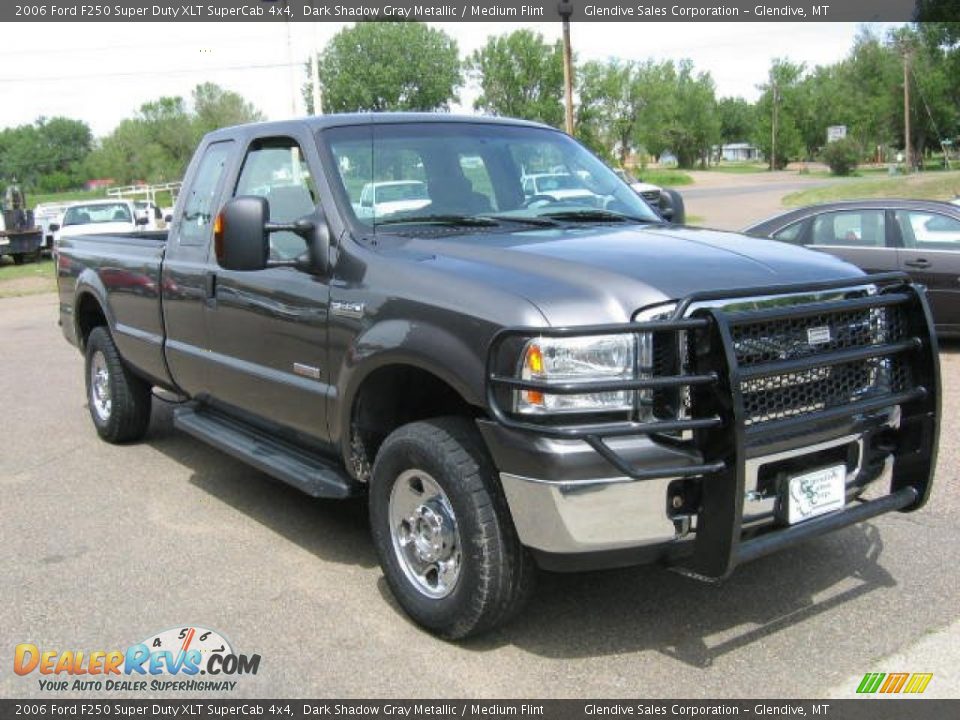 2006 Ford F250 Super Duty XLT SuperCab 4x4 Dark Shadow Gray Metallic / Medium Flint Photo #2