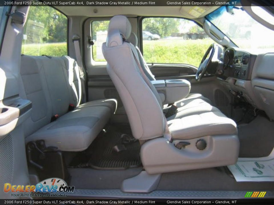 2006 Ford F250 Super Duty XLT SuperCab 4x4 Dark Shadow Gray Metallic / Medium Flint Photo #13