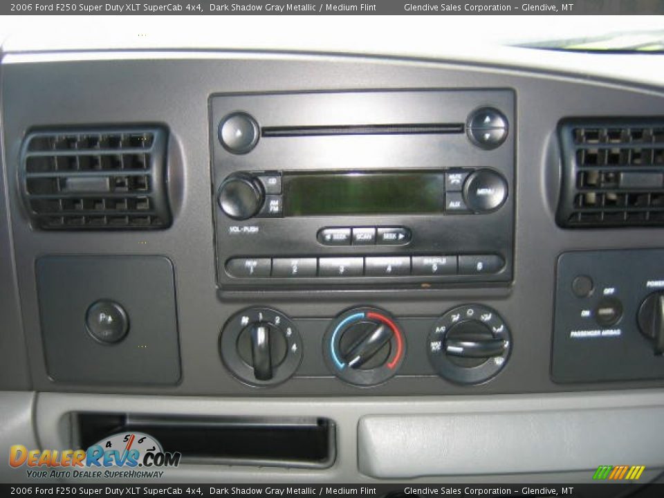 2006 Ford F250 Super Duty XLT SuperCab 4x4 Dark Shadow Gray Metallic / Medium Flint Photo #20