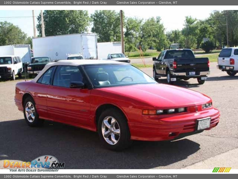 1992 Oldsmobile Cutlass Supreme Convertible Bright Red / Dark Gray Photo #5