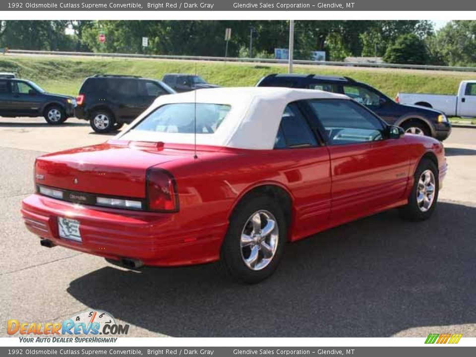 1992 Oldsmobile Cutlass Supreme Convertible Bright Red / Dark Gray Photo #6