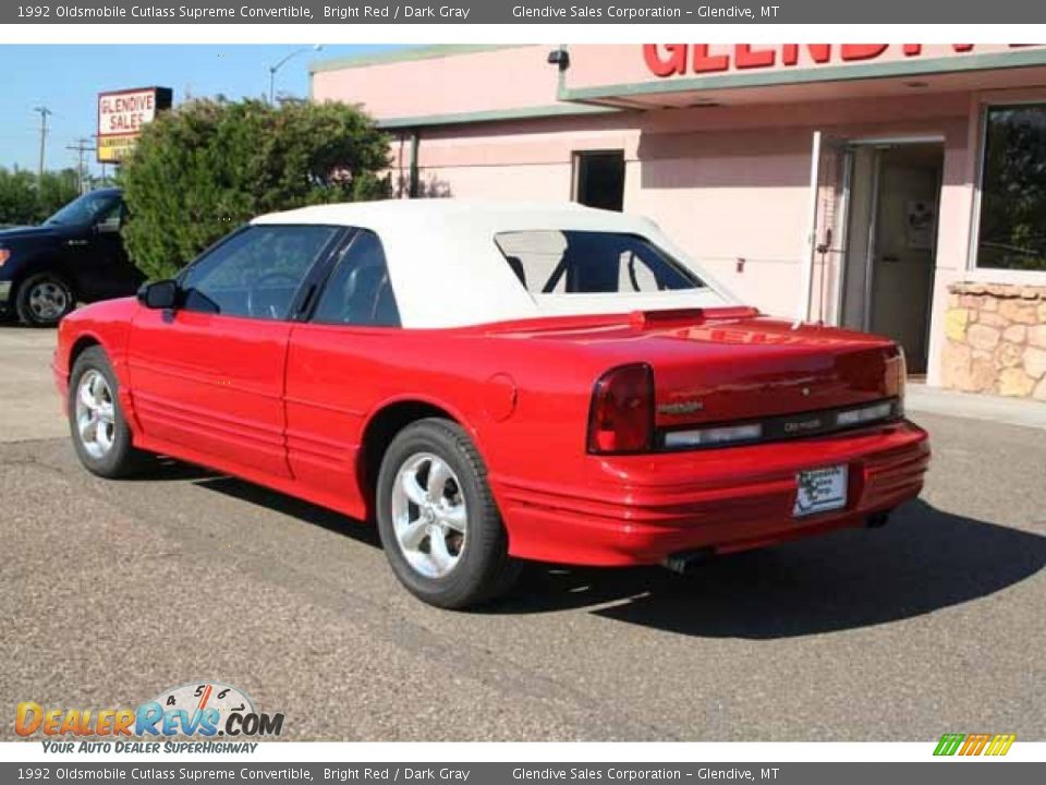 1992 Oldsmobile Cutlass Supreme Convertible Bright Red / Dark Gray Photo #7