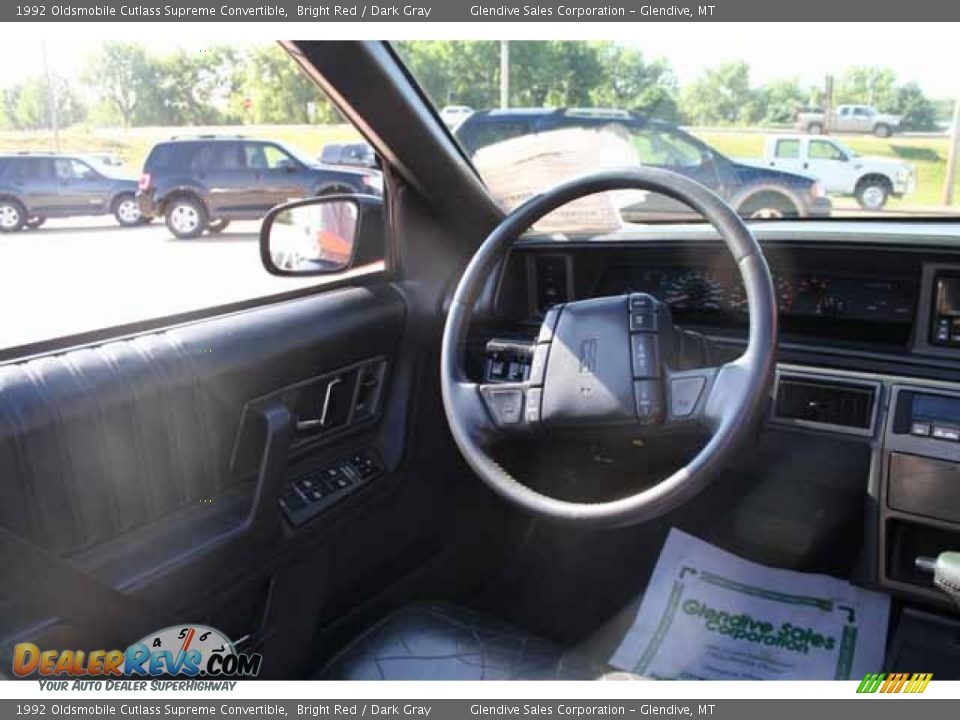 1992 Oldsmobile Cutlass Supreme Convertible Bright Red / Dark Gray Photo #10