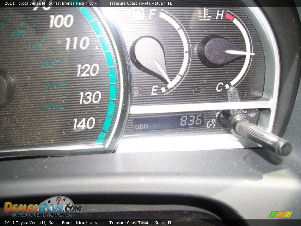 2011 Toyota Venza I4 Sunset Bronze Mica / Ivory Photo #19