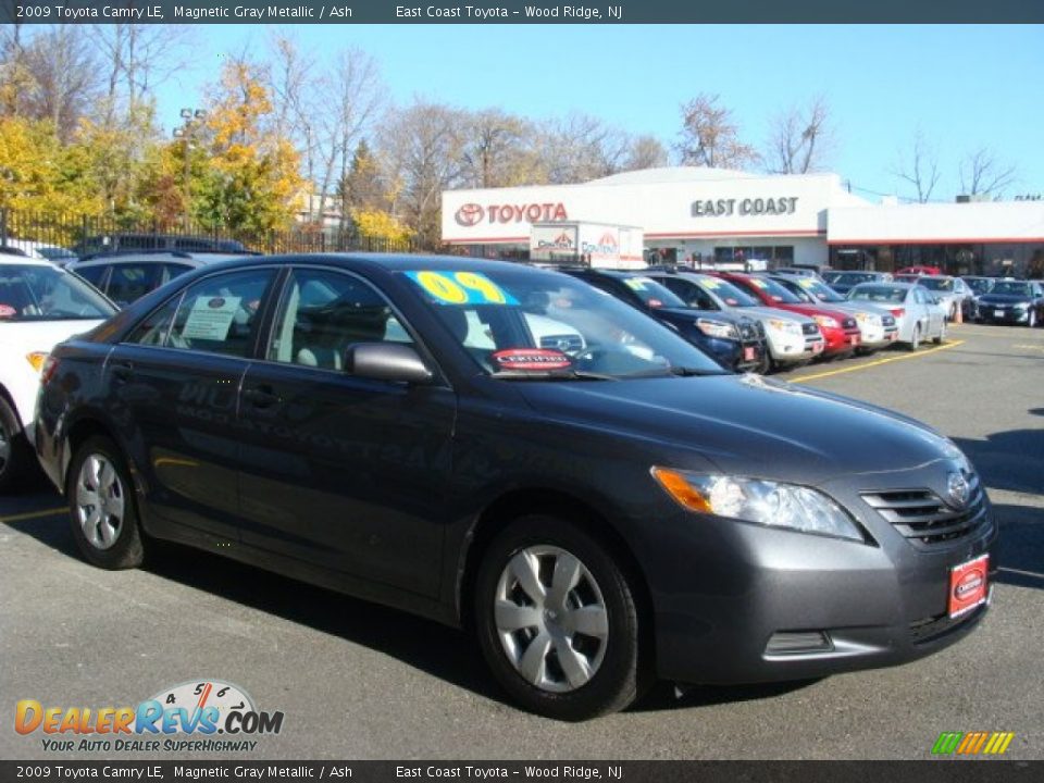 2009 Toyota Camry LE Magnetic Gray Metallic / Ash Photo #1