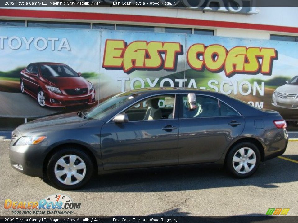 2009 Toyota Camry LE Magnetic Gray Metallic / Ash Photo #3