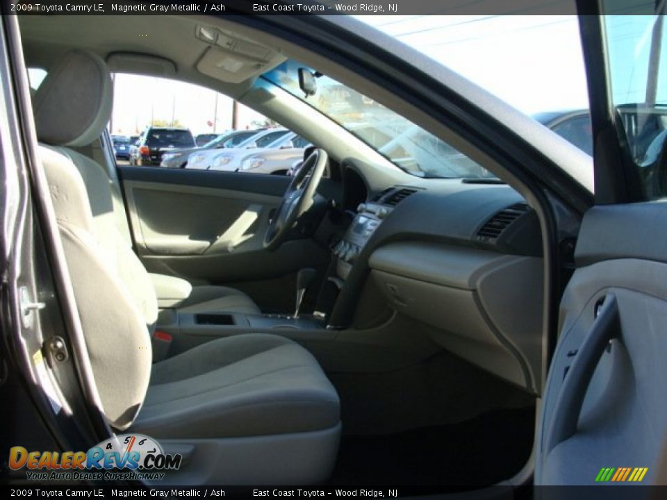 2009 Toyota Camry LE Magnetic Gray Metallic / Ash Photo #8