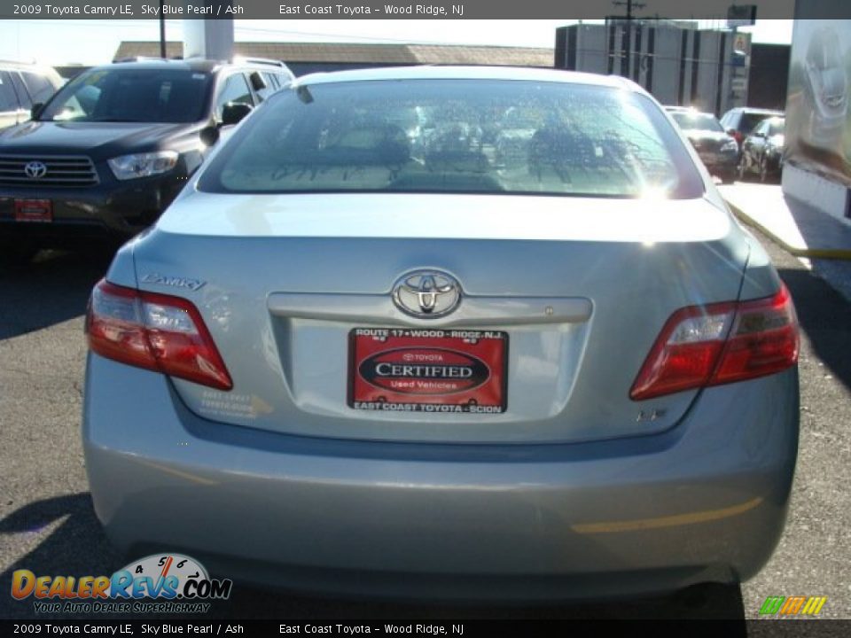 2009 Toyota Camry LE Sky Blue Pearl / Ash Photo #5