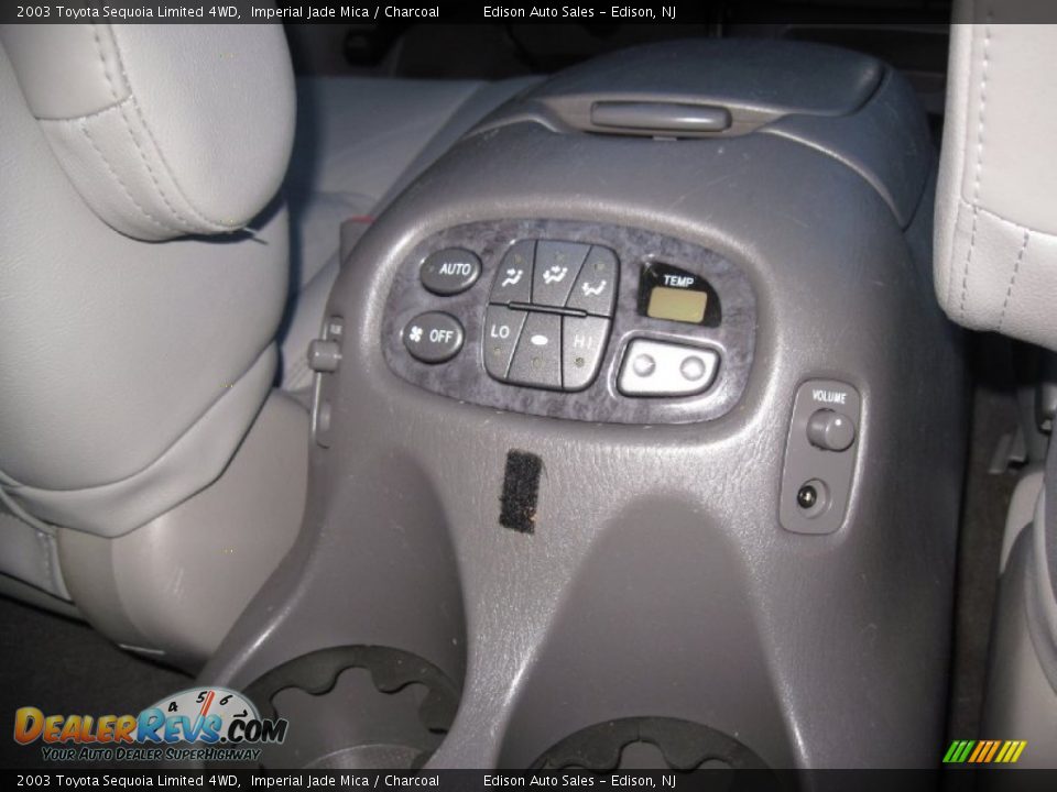2003 Toyota Sequoia Limited 4WD Imperial Jade Mica / Charcoal Photo #28
