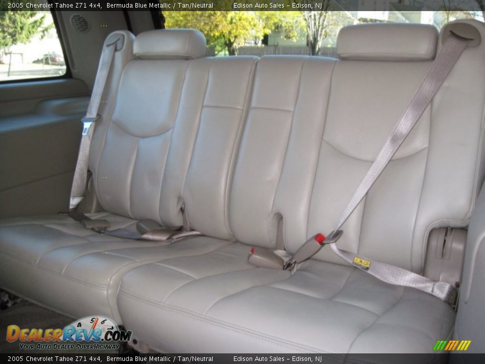 2005 Chevrolet Tahoe Z71 4x4 Bermuda Blue Metallic / Tan/Neutral Photo #20