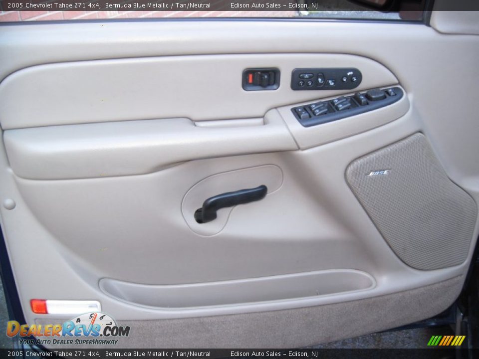 2005 Chevrolet Tahoe Z71 4x4 Bermuda Blue Metallic / Tan/Neutral Photo #28