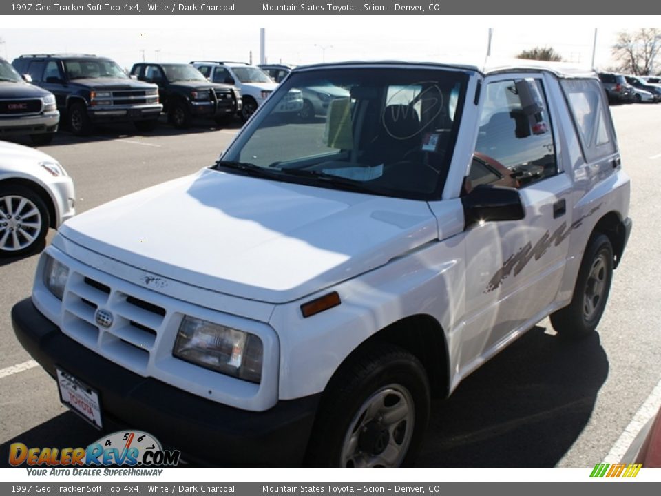 1997 Geo Tracker Soft Top 4x4 White / Dark Charcoal Photo #2