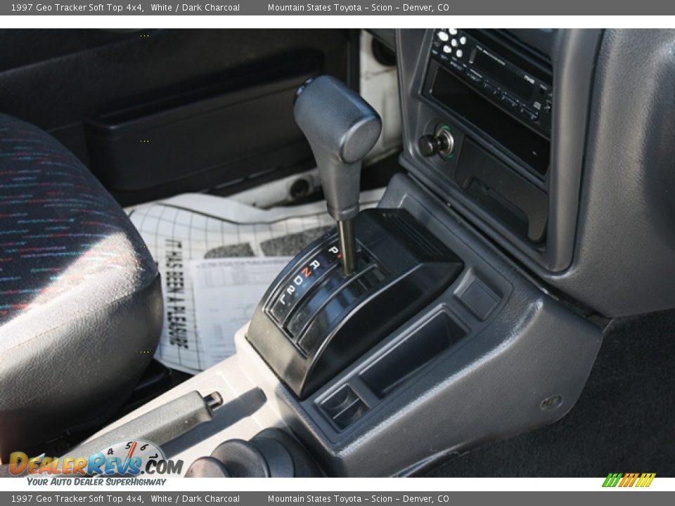 1997 Geo Tracker Soft Top 4x4 Shifter Photo #10