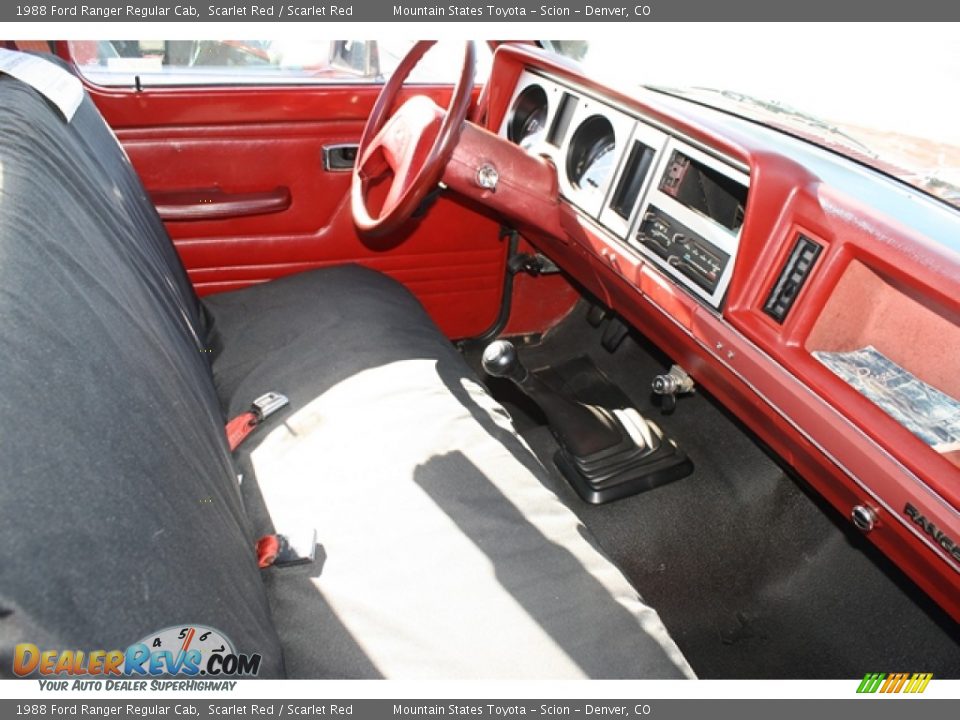 Dashboard of 1988 Ford Ranger Regular Cab Photo #6