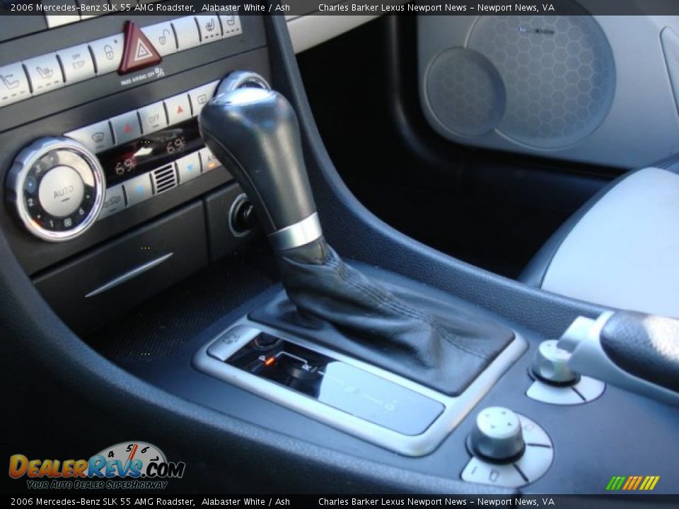 2006 Mercedes-Benz SLK 55 AMG Roadster Shifter Photo #19