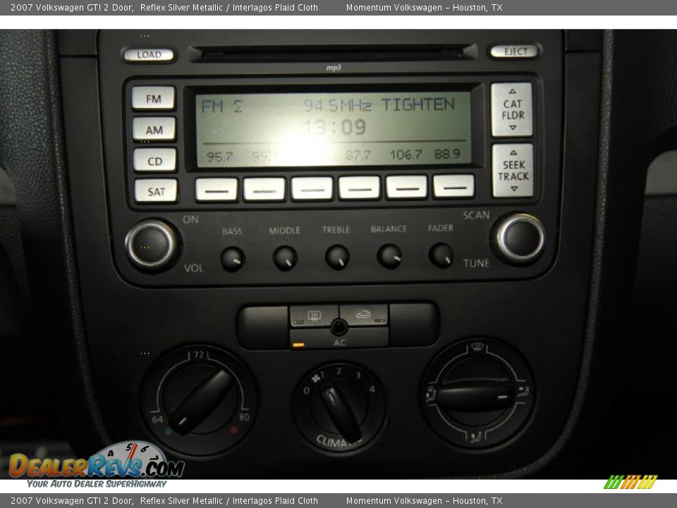 2007 Volkswagen GTI 2 Door Reflex Silver Metallic / Interlagos Plaid Cloth Photo #23