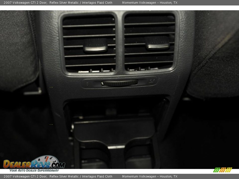 2007 Volkswagen GTI 2 Door Reflex Silver Metallic / Interlagos Plaid Cloth Photo #32