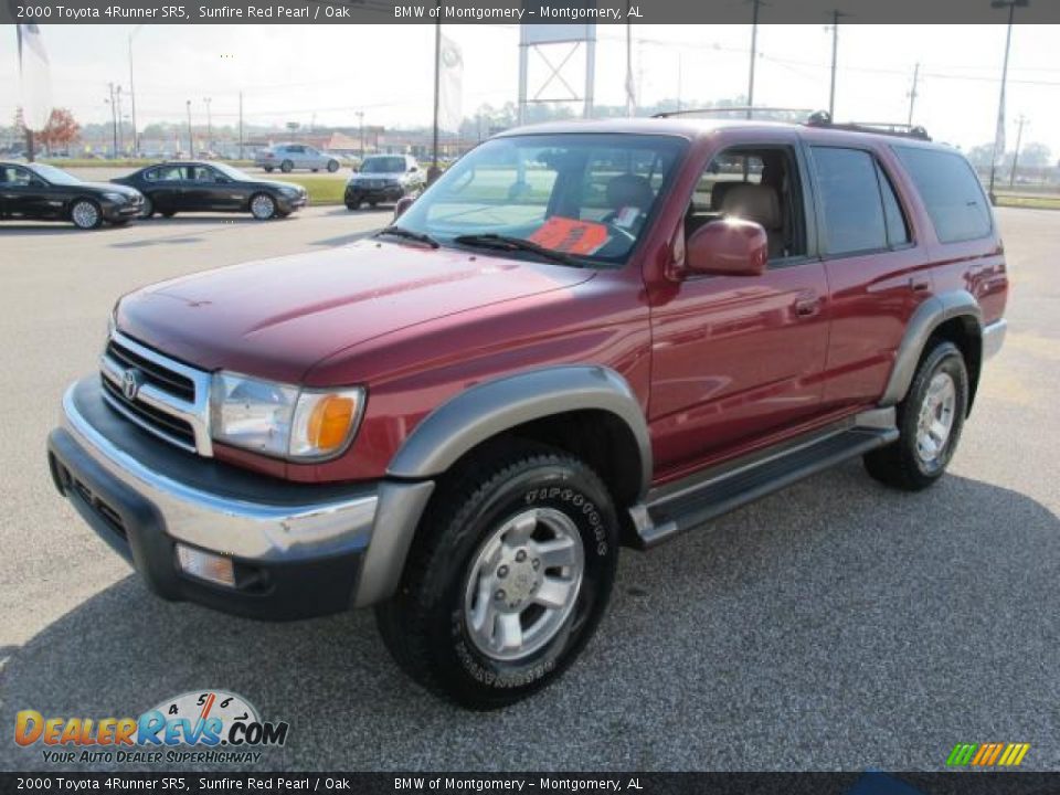 2000 Toyota 4Runner SR5 Sunfire Red Pearl / Oak Photo #8