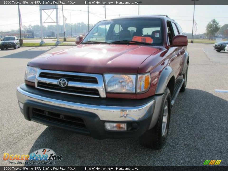 2000 Toyota 4Runner SR5 Sunfire Red Pearl / Oak Photo #9