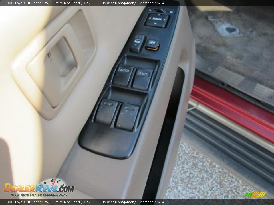 2000 Toyota 4Runner SR5 Sunfire Red Pearl / Oak Photo #15