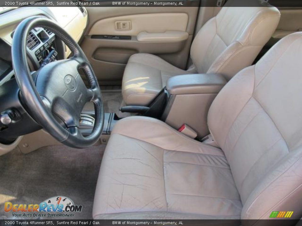 2000 Toyota 4Runner SR5 Sunfire Red Pearl / Oak Photo #17