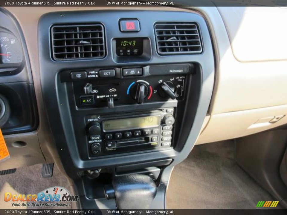 2000 Toyota 4Runner SR5 Sunfire Red Pearl / Oak Photo #22