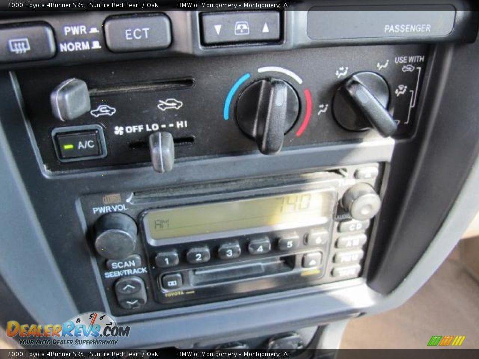 2000 Toyota 4Runner SR5 Sunfire Red Pearl / Oak Photo #23