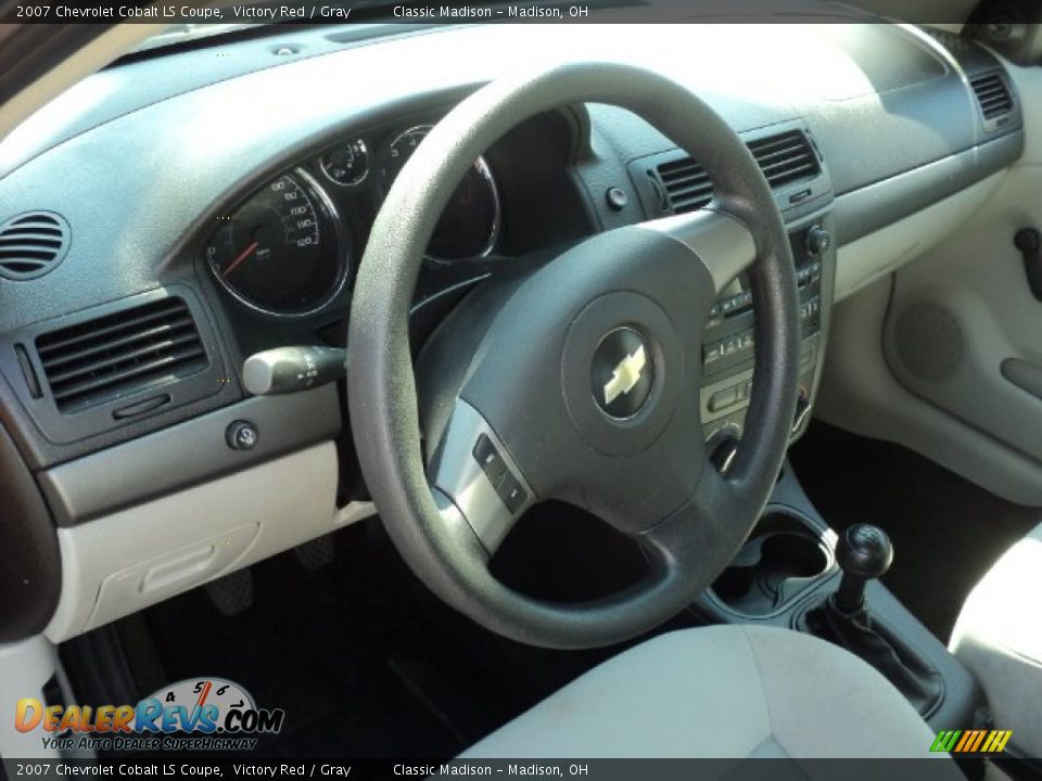 2007 Chevrolet Cobalt LS Coupe Victory Red / Gray Photo #7