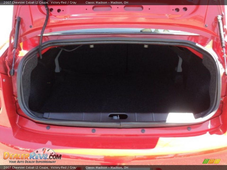 2007 Chevrolet Cobalt LS Coupe Victory Red / Gray Photo #8