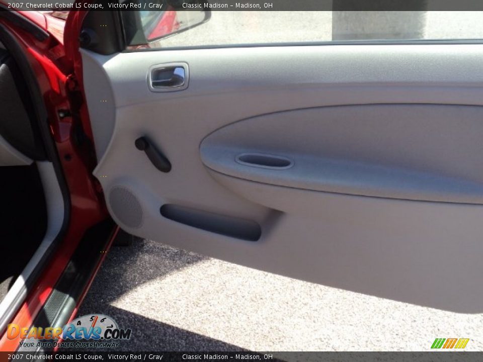 2007 Chevrolet Cobalt LS Coupe Victory Red / Gray Photo #9