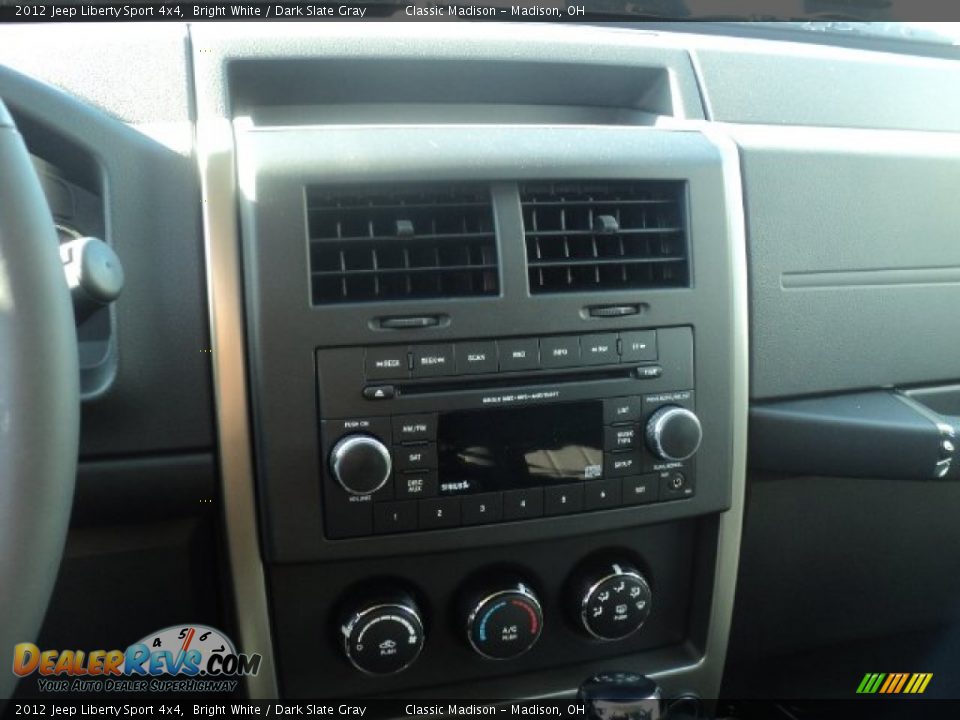 2012 Jeep Liberty Sport 4x4 Bright White / Dark Slate Gray Photo #9