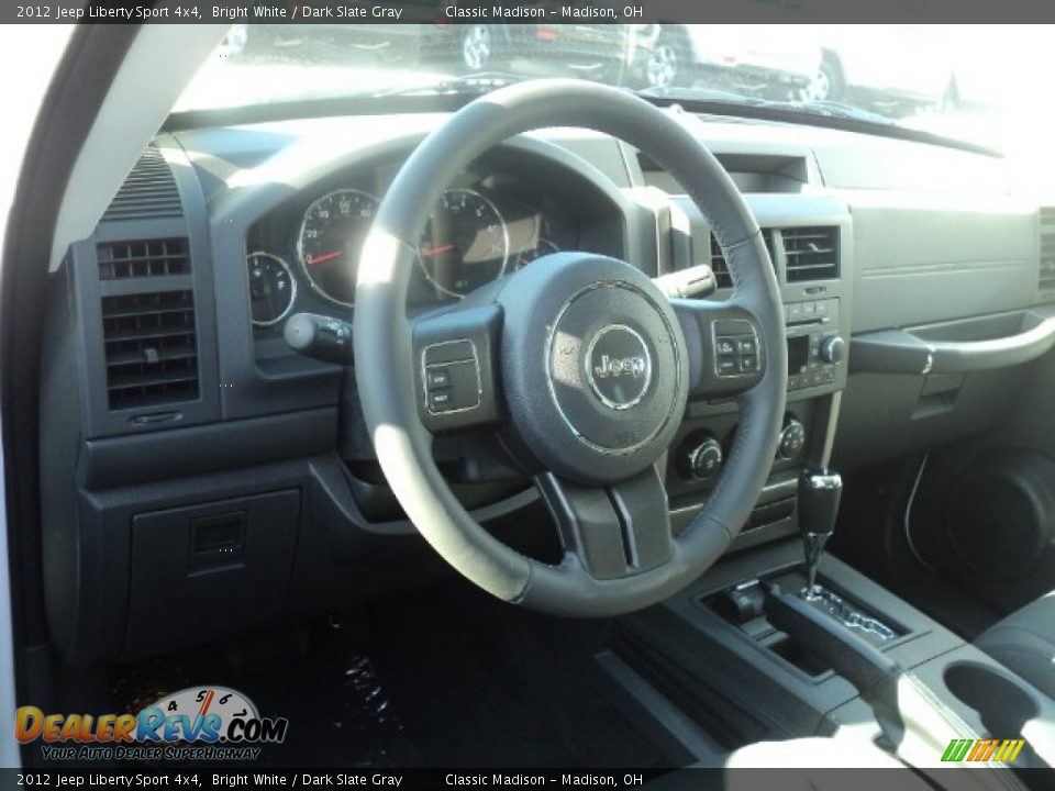 2012 Jeep Liberty Sport 4x4 Bright White / Dark Slate Gray Photo #10