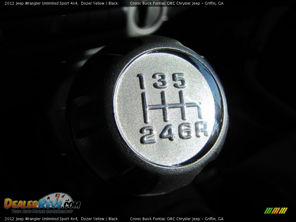 2012 Jeep Wrangler Unlimited Sport 4x4 Shifter Photo #20