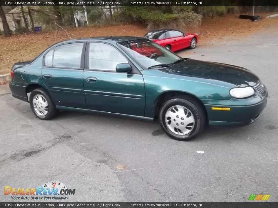 1998 Chevrolet Malibu Sedan Dark Jade Green Metallic / Light Gray Photo #2