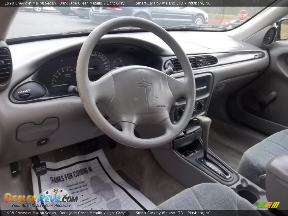 Light Gray Interior - 1998 Chevrolet Malibu Sedan Photo #10